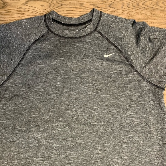 nike dri fit shirt - Picture 5 of 6